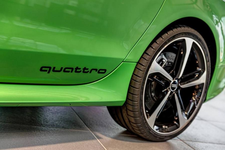 Детали экстерьера Audi RS7 Sportback by Audi Exclusive 2015 года  (фото 9 из 12)